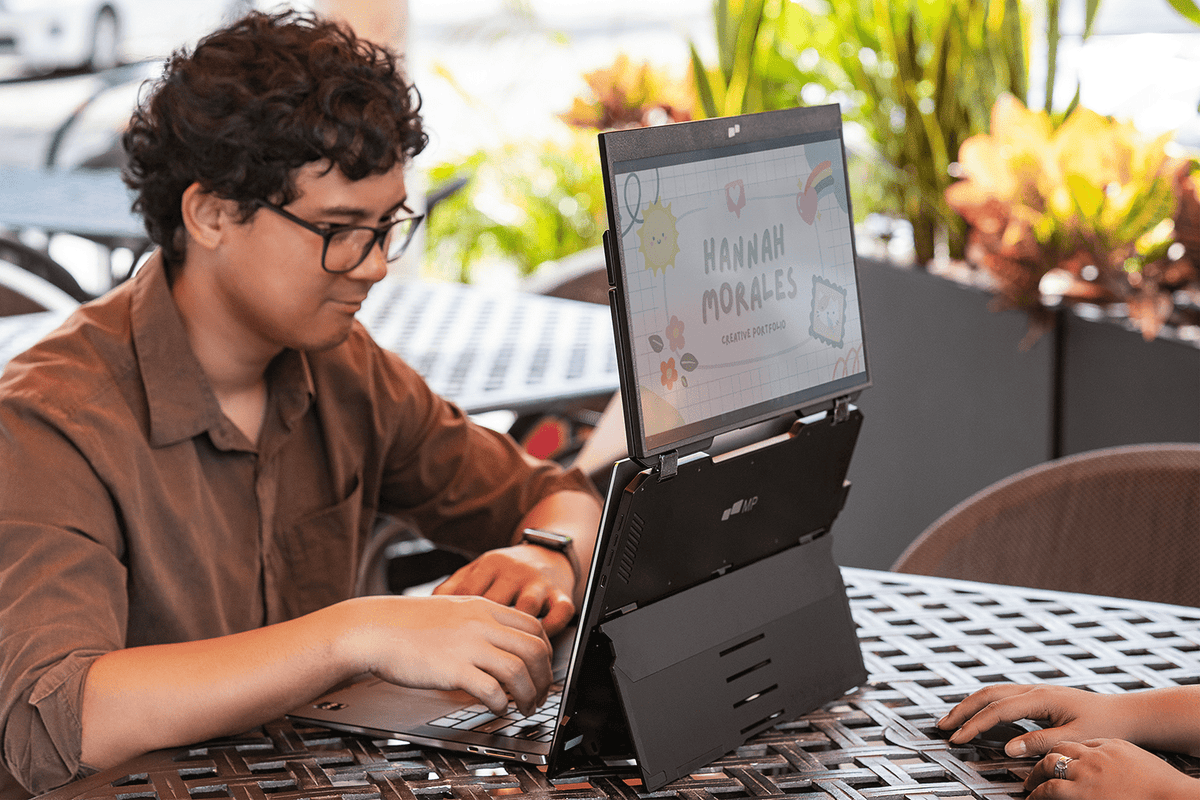 duex float 2 Pro portable monitor